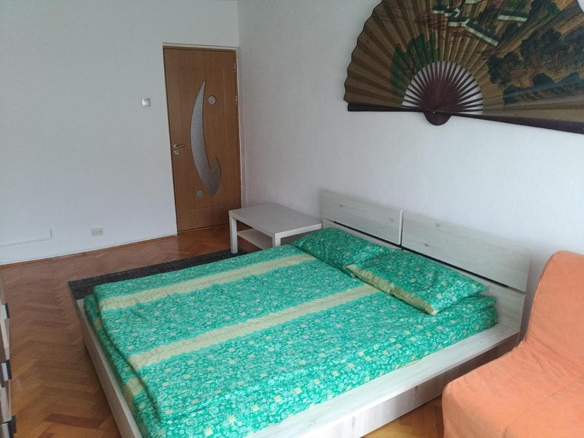 Апартаменты Apartament Erik Сибиу Экстерьер фото